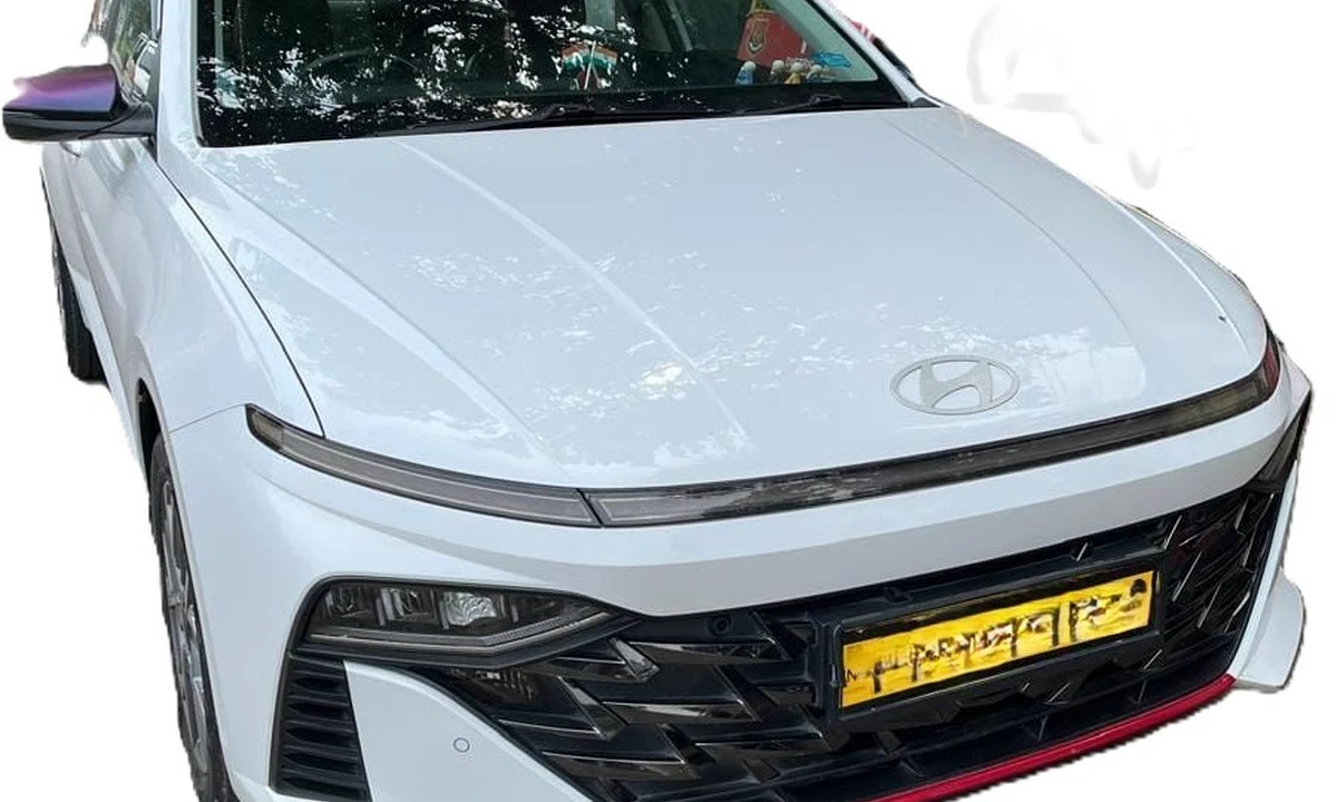 White Hyundai Verna sedan